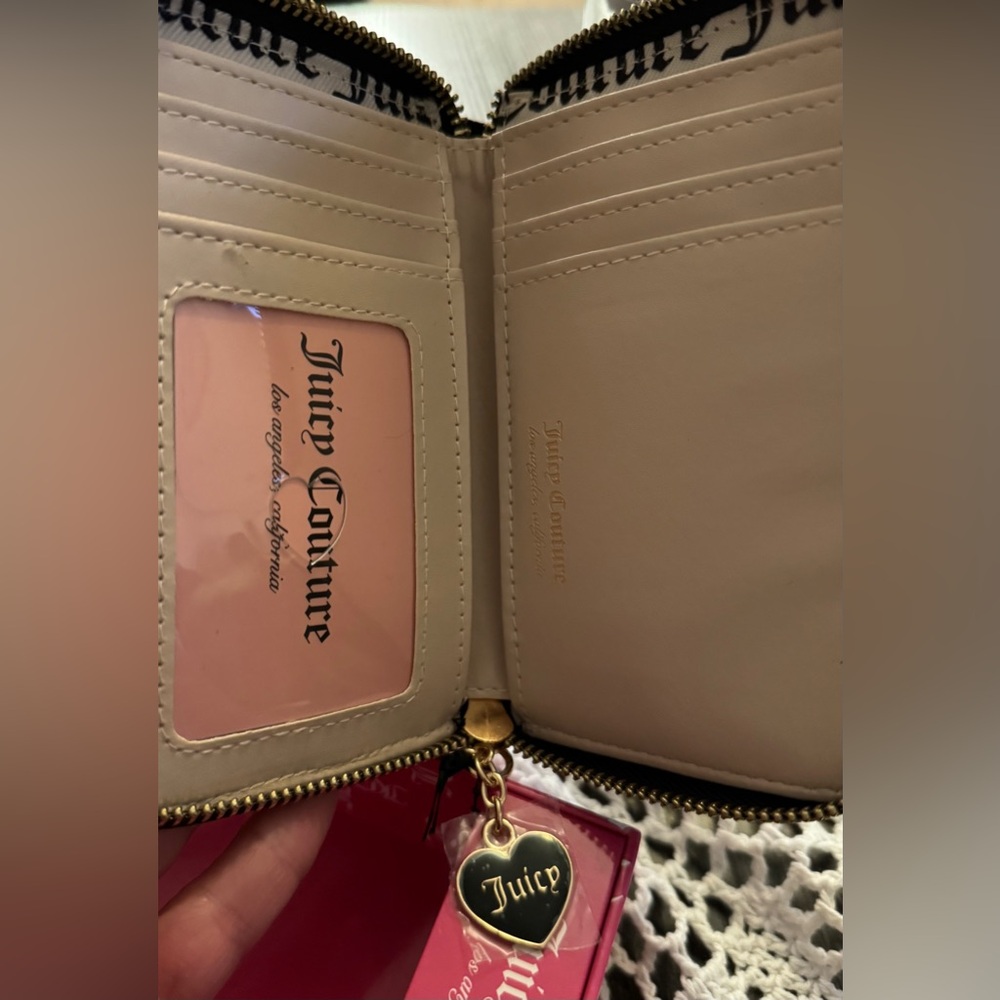 Juicy Couture Black Double Zip Wallet w/ Heart Charm – NWT - Picture 13 of 16